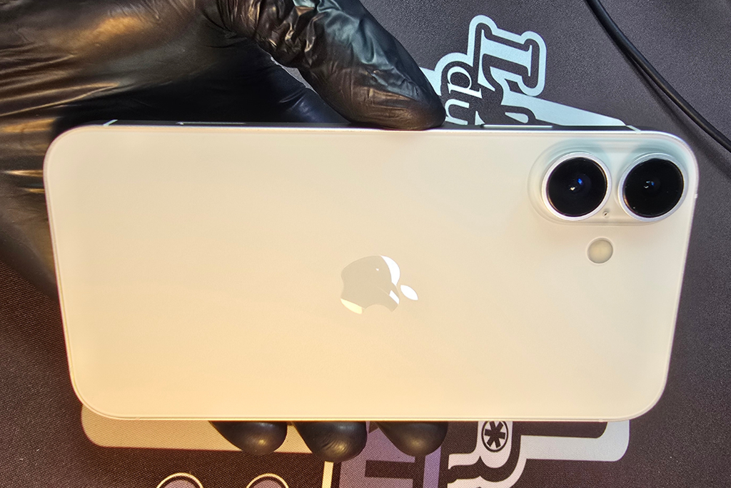 IPHONE XR 128 GB STYLE IPHONE 16